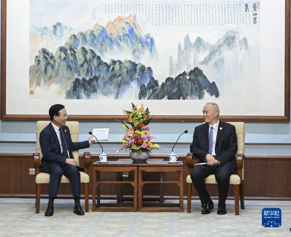 ����ֱ�����Խ�Ϲ�����ϯ��Īɣ�ȿ�����